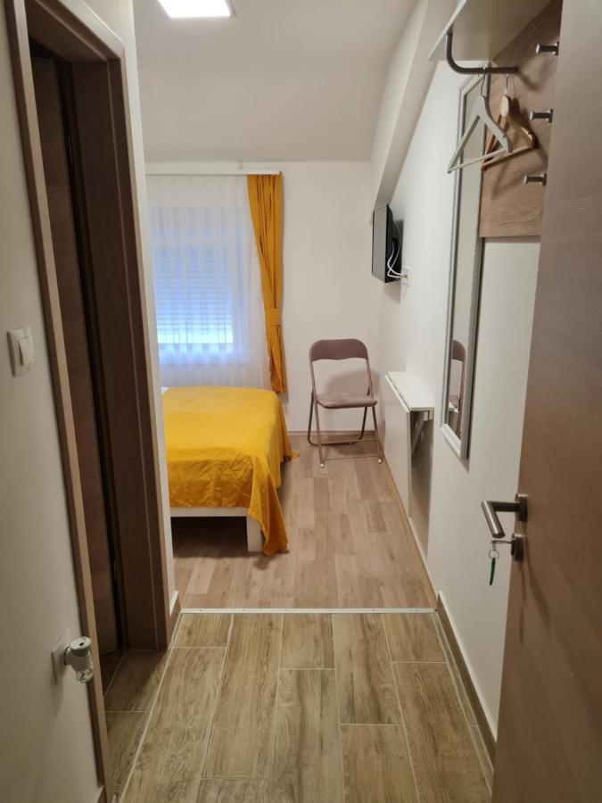 Bed and Breakfast Restoran I Sobe Savic Krnjak Zewnętrze zdjęcie