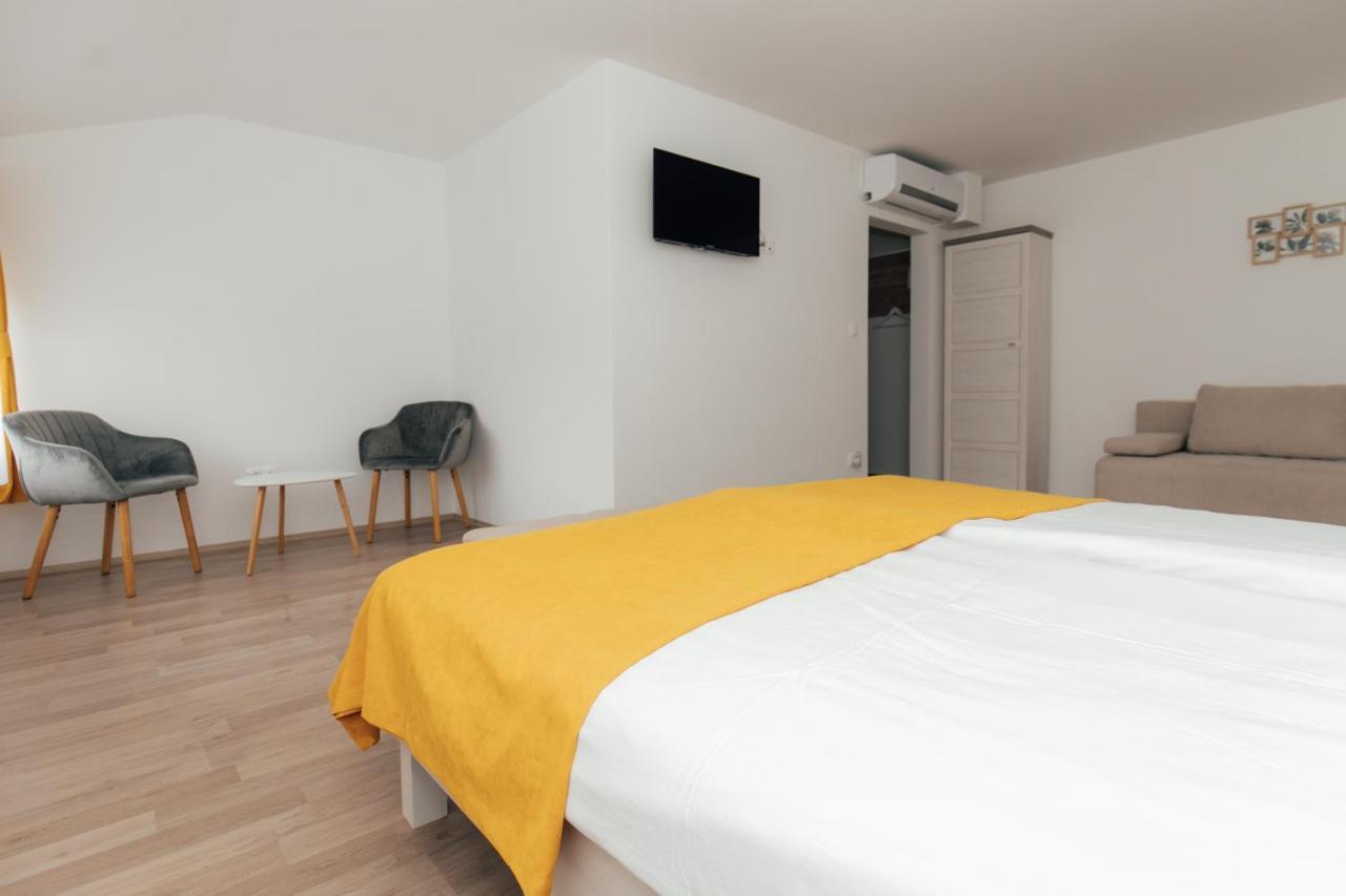 Bed and Breakfast Restoran I Sobe Savic Krnjak Zewnętrze zdjęcie